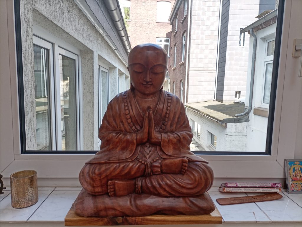 Der Buddha steht für Weisheit und Gelassenheit im Yoga und Tai Chi.