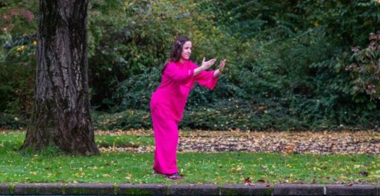 Wie du als Anfänger die richtige Tai-Chi-Praxis für dich findest – und was dir niemand sagt