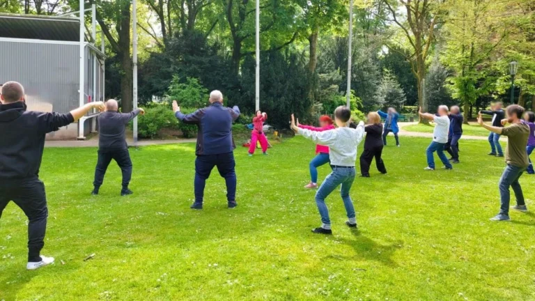 Tai Chi in Düsseldorf erleben: Rückblick auf den Welt-Tai-Chi-Tag 2024