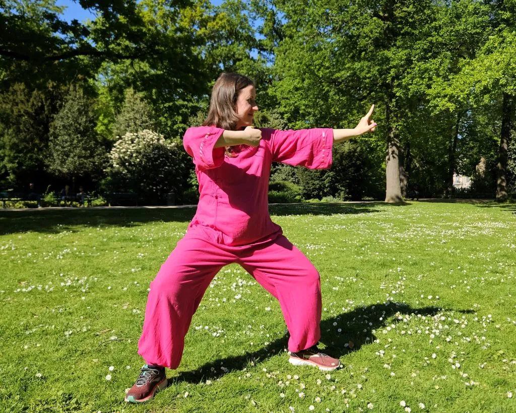 Bogen spannen im Reiterstand eine QiGong Übung